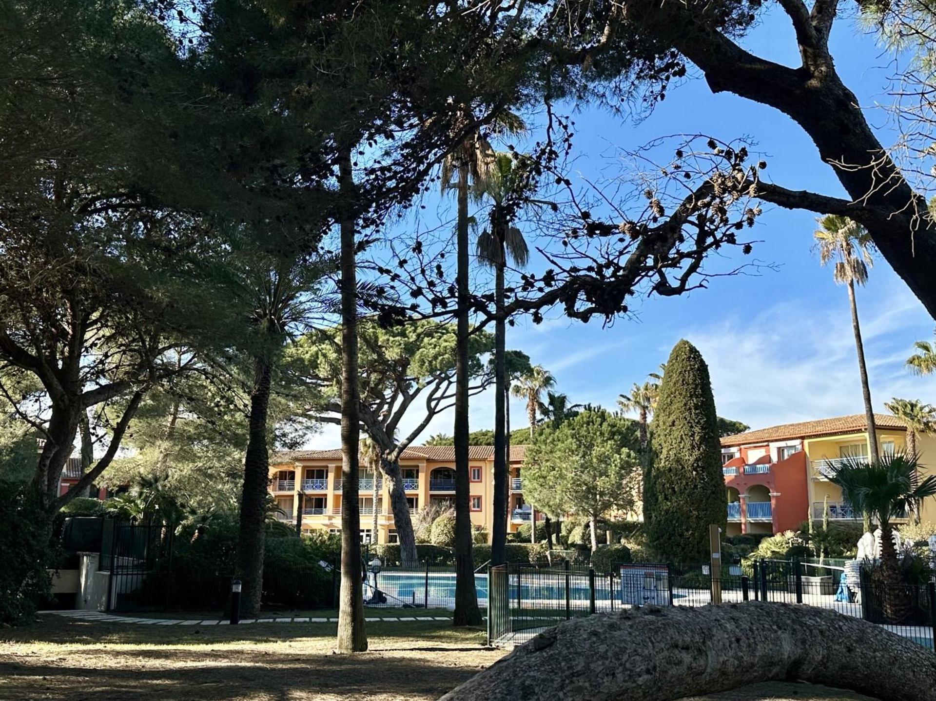 La Badine 5P Plage Piscine Clim Jacuzzi Parc Luxuriant Hyeres Exterior photo