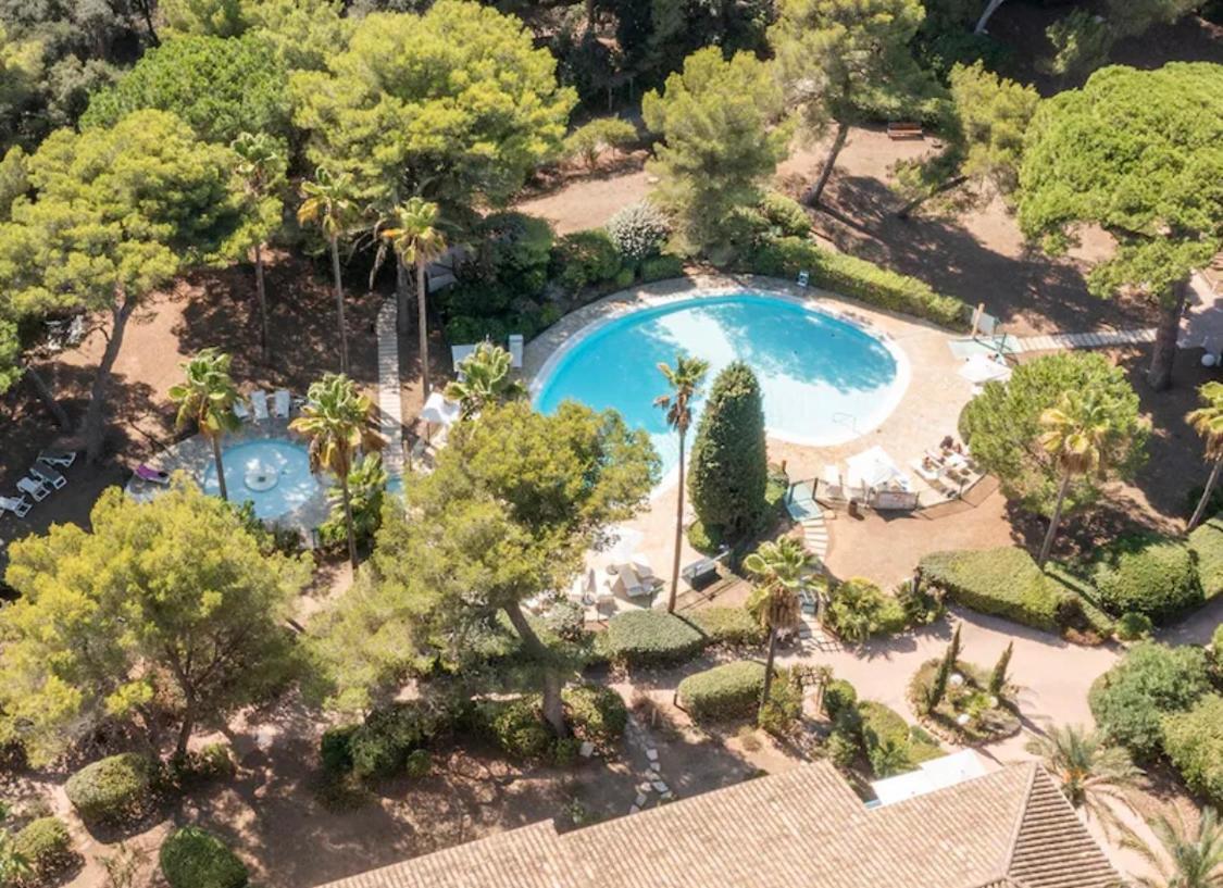La Badine 5P Plage Piscine Clim Jacuzzi Parc Luxuriant Hyeres Exterior photo
